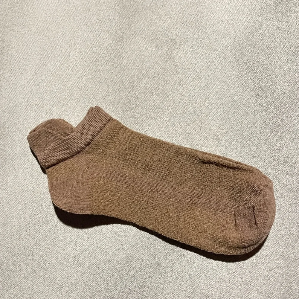 NEW Men's Assorted Ankle Socks - 2 Black, 1 White, 1 Blue, 1 Brown (One Size)